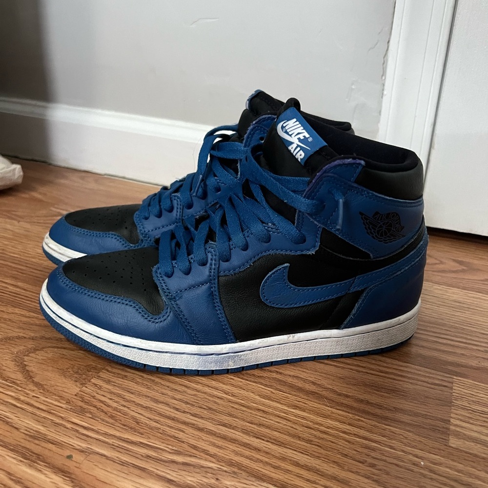 Jordan 1’s - Picture 2 of 3